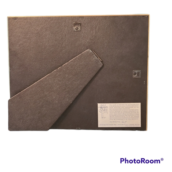 VTG CROSSOAK IND AUTHENTIC PC OF EMBROIDERED ARTWORK "FRIENDSHIP-LOVE-LOYAL" - Picture 2 of 3